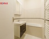 Puškinovo náměstí, Praha, 16000, 1 Bedroom Bedrooms, ,1 BathroomBathrooms,Byt,For Rent,Puškinovo náměstí,1000
